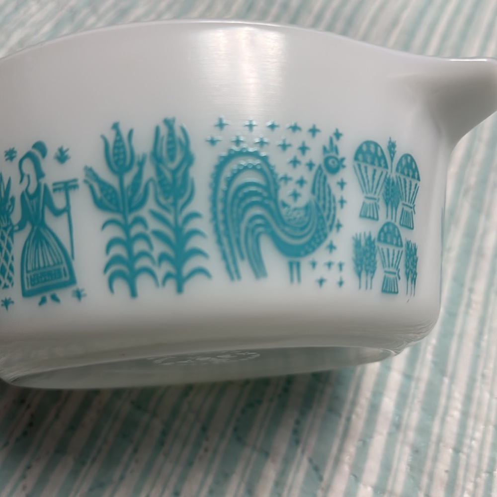 Pyrex Butterprint 1 1/2 Pint Casserole Dish # 472 No Lid EVC - Picture 10 of 13